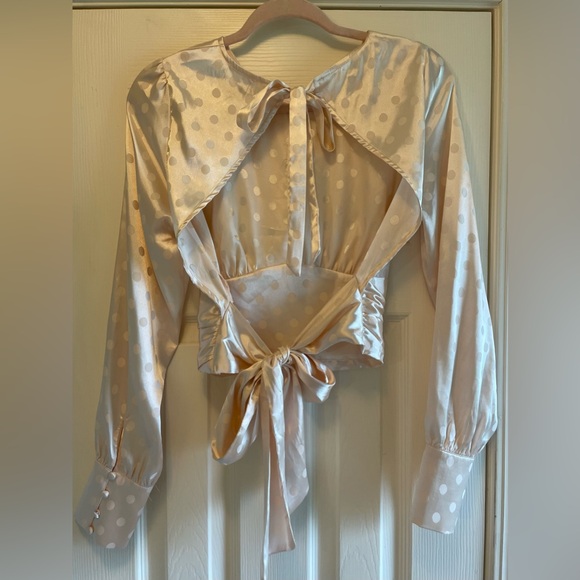 Le Lis Backless Blouse - Picture 3 of 3